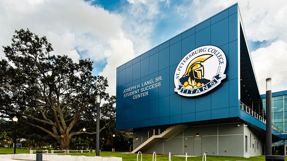 photo of the Student Success Center building on the St. Petersburg Gibbs Campus
